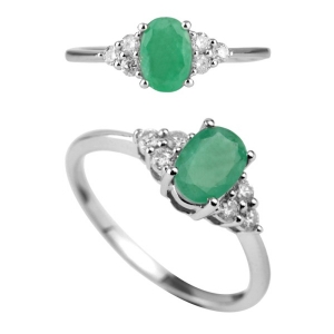 Engagement Emerald Ring